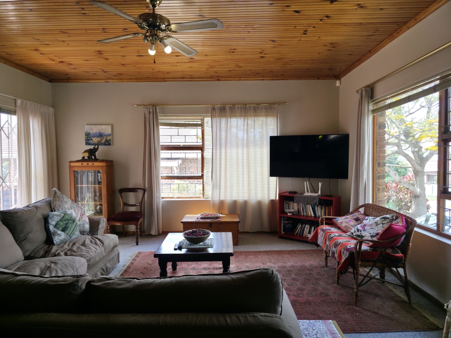 3 Bedroom Property for Sale in Wavecrest Eastern Cape